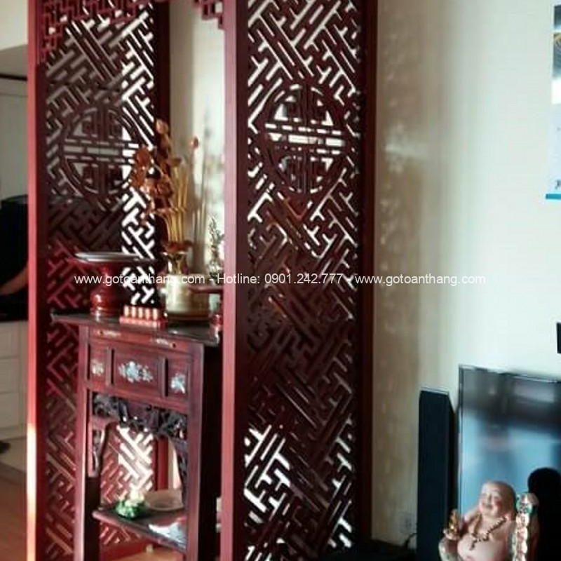 Vách ngăn CNC phòng thờ chữ Vạn VNT-02